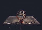 开云官方app入口-热浪焚林，生死战中的唯一性—热火如何终结森林狼的西决传奇之路