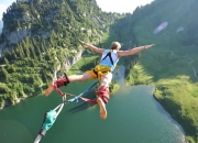 开云体育视频直播-冰与火之歌，哈登灼热手感难敌湖人压哨绝杀，太阳陨落之夜