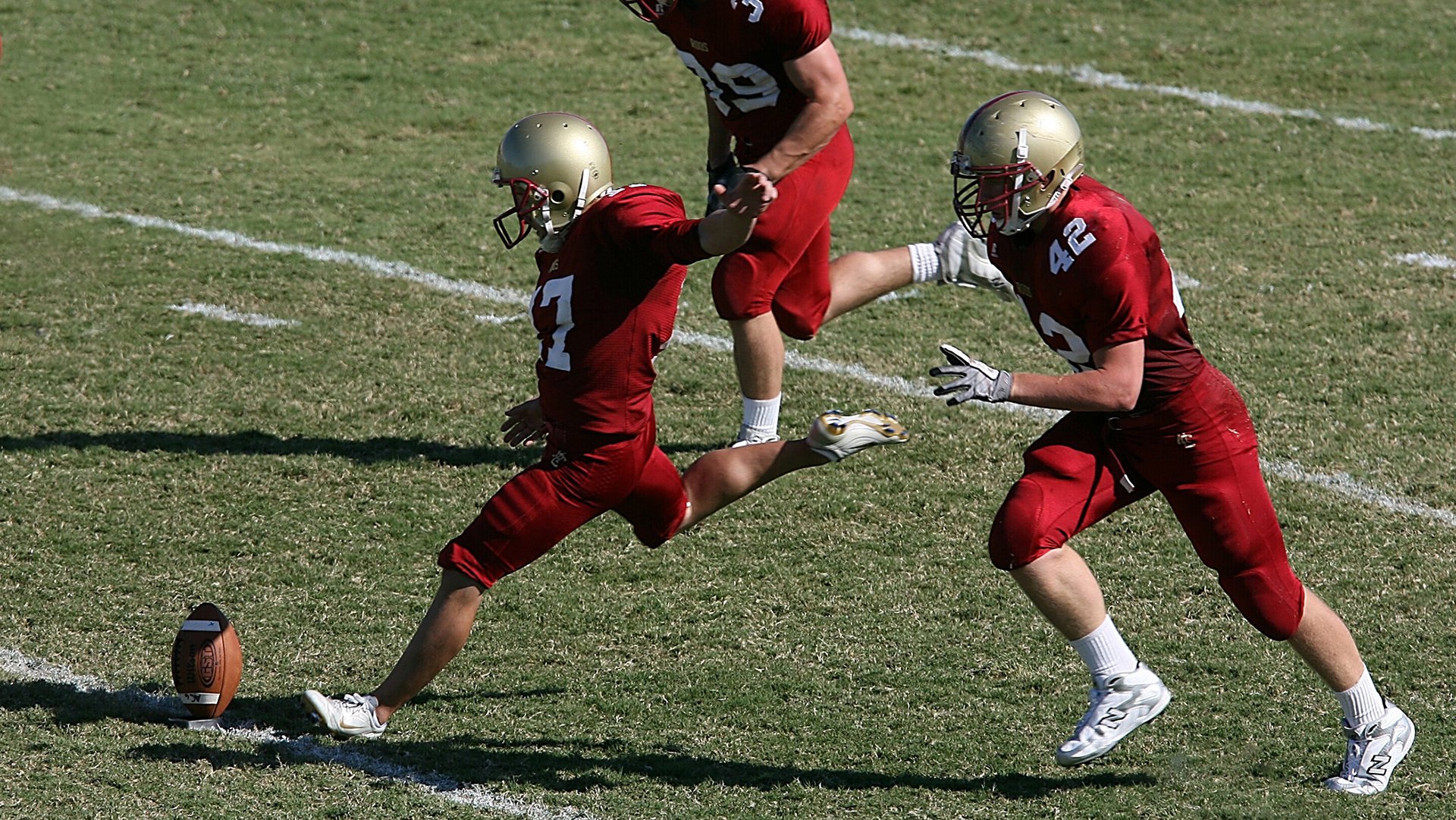 德甲争冠战之夜，戈贝尔带队取胜，书写绿茵传奇
