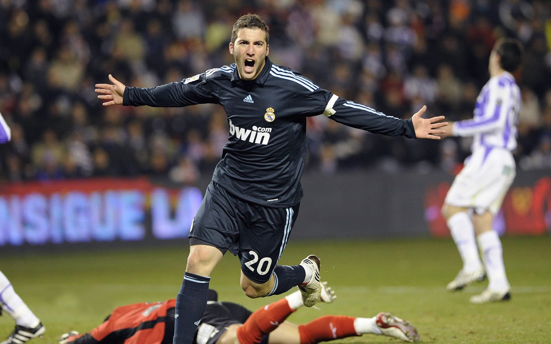 法网完胜ATP总决赛，鲁德状态火热，红土之王崛起？